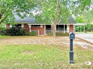 513 Farnell Ln, Mobile, AL 36606
