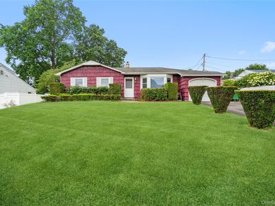 86 Cirrus Road, Holbrook, NY, 11741