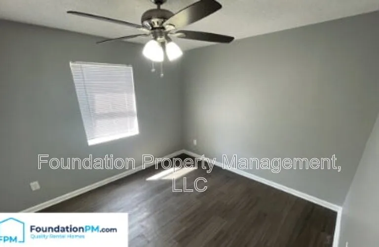 267 Greenlaw Ave #12 — Photo 11