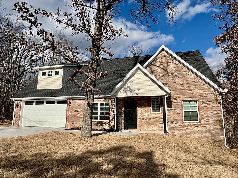 1st image of 49 Judy Dr