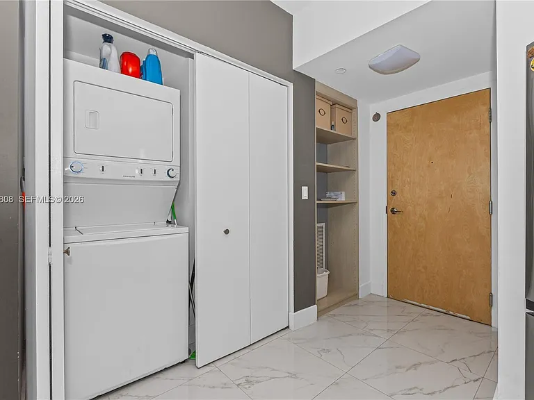350 S Miami Ave #2102 — Photo 11