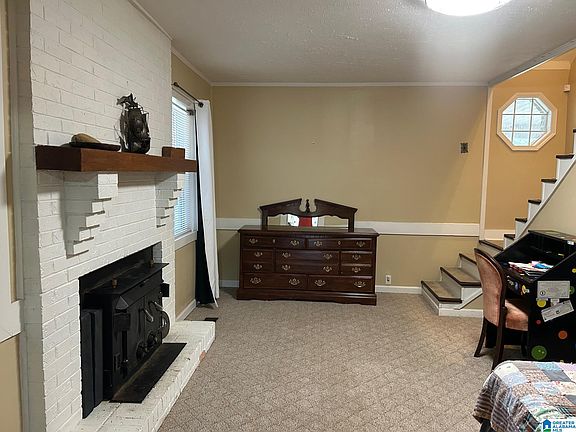 4th image of 502 Saks Ln