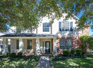 5926 Briar Hill Ct, Sugar Land, TX 77479