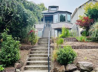 2146 9th Ave W #B, Seattle, WA 98119