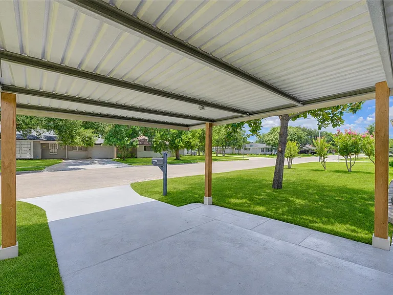 3538 Truxton Dr — Photo 5