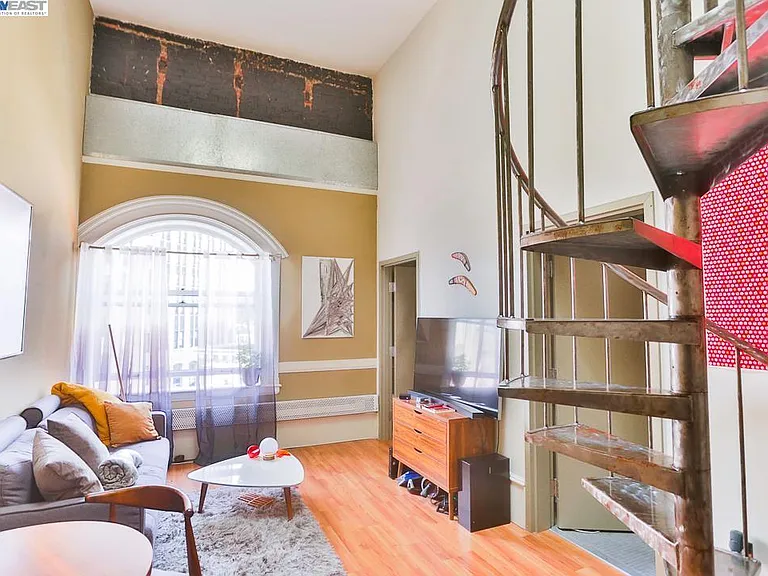 83 McAllister St — Photo 8