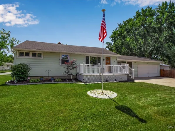 10 Coshway Pl, Tonawanda, NY 14150