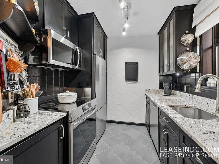 2310 Ashmead Pl NW #205 — Photo 7