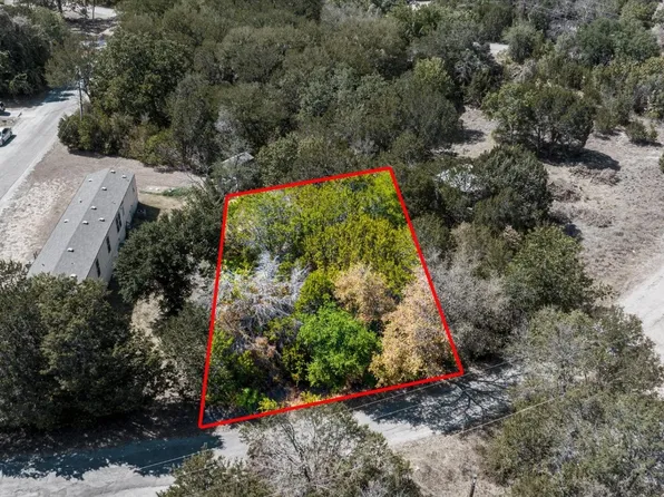 703 Hedgerow Trl, Granbury, TX 76048