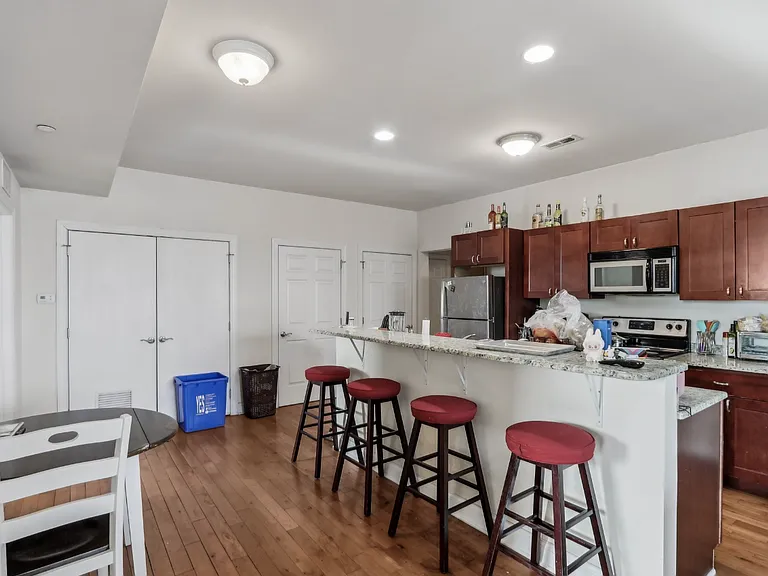 1242-44 N 16th St #3 — Photo 10