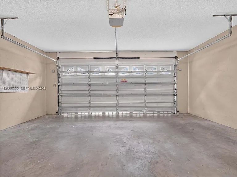 1520 Seabay Rd — Photo 74