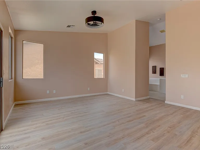 5862 Bluthe Bridge Ave — Photo 18