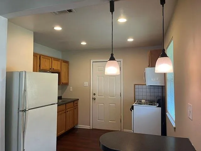 6013 Saint Anthony Ave #A — Photo 5