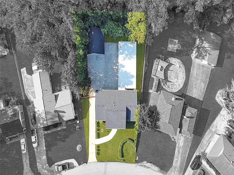 308 Farmington Rd — Photo 21
