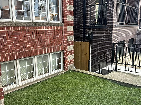 2nd image of 1543 W Thomas St APT 1