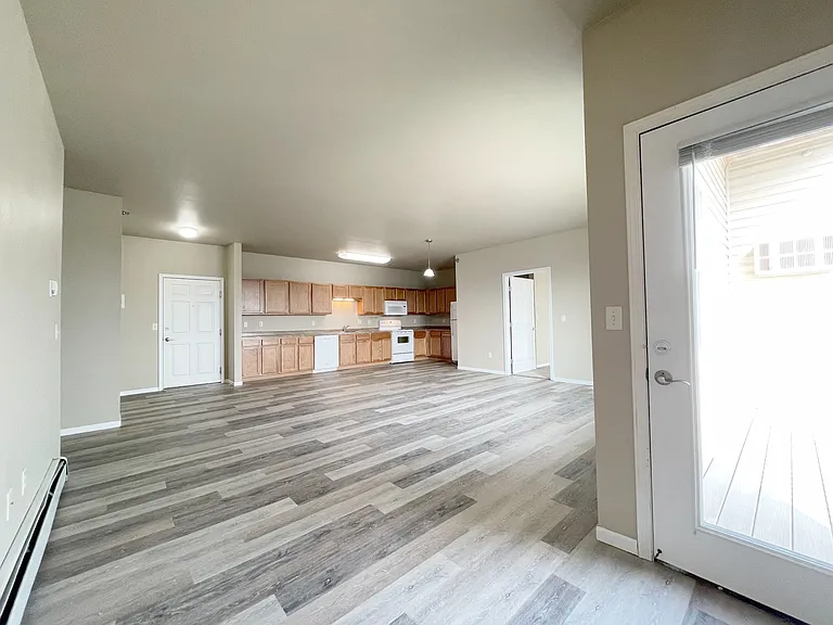 Willow Brooke Lodge Apartments — Photo 24