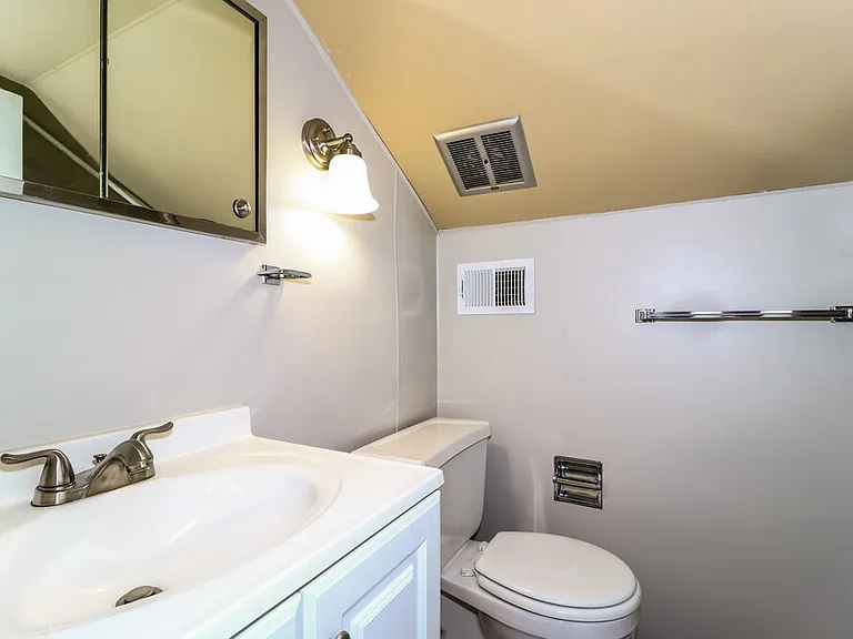 5447 Park Ave — Photo 15