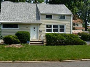 45 W Francis St, Iselin, NJ