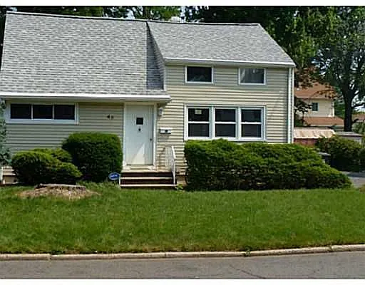 45 W Francis St photo 1