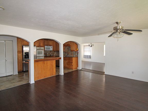 4th image of 3102 Abbey Rd