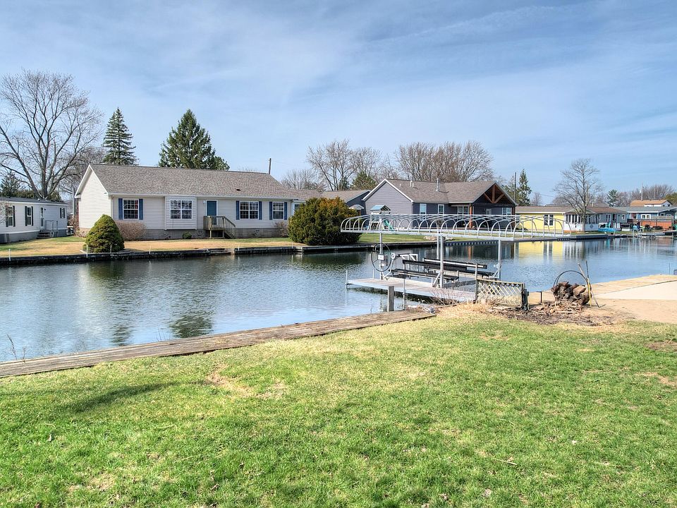 1st image of 4386 Lynden Rd