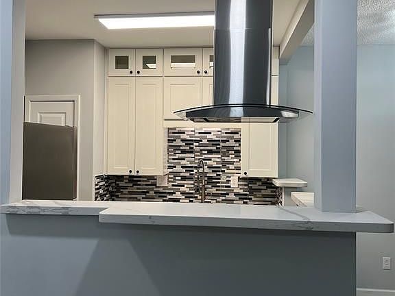 4th image of 10053 Westpark Dr APT 313