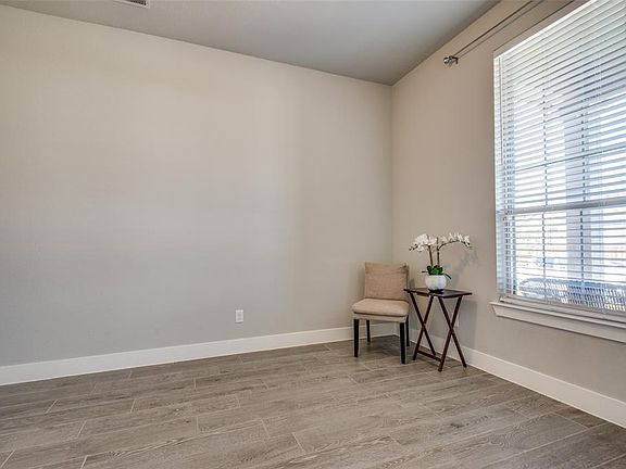 5th image of 1212 Walker Way