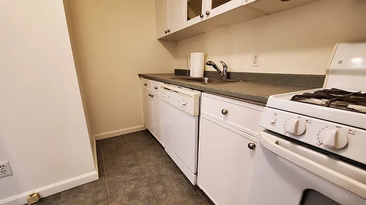 Rented by R New York | media 14