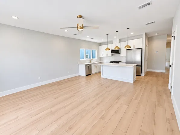 410 W Wright St, Pensacola, FL