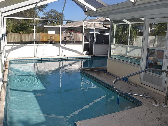 3rd image of 1350 Leona Dr