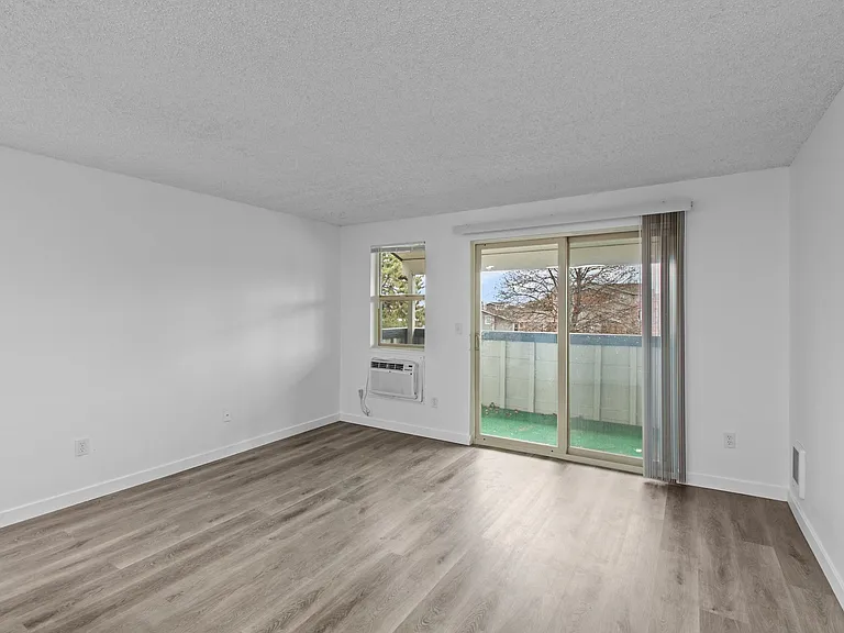 Brix Apartments — Photo 17