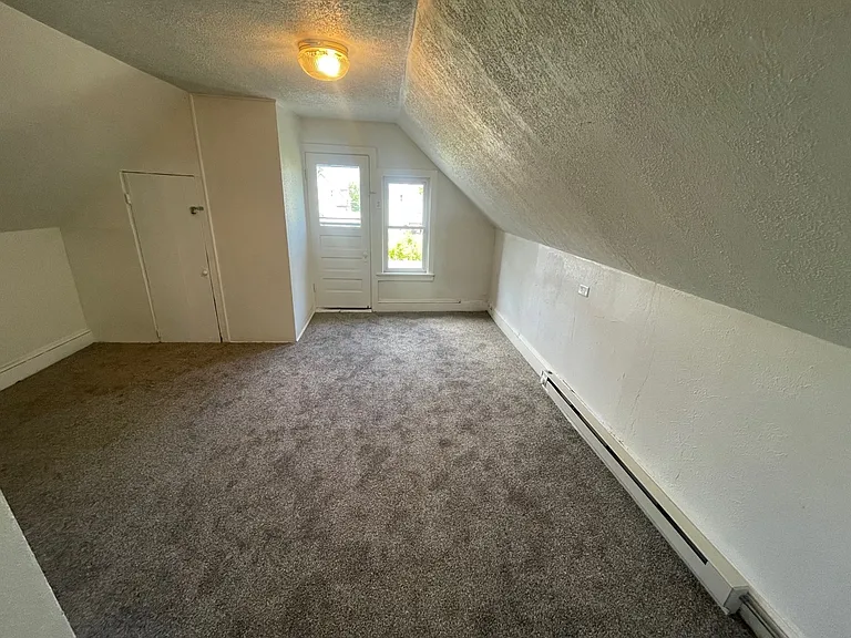 2037 Wiemann Ave — Photo 23
