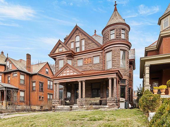 3rd image of 140 Buttles Ave