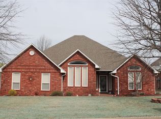 1201 Stonegate Ln, McAlester, OK 74501