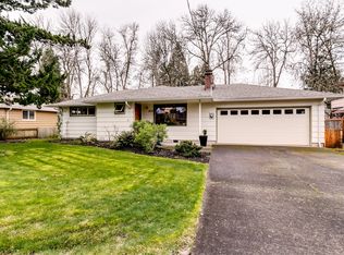 1470 Roundup Dr, Eugene, OR 97401