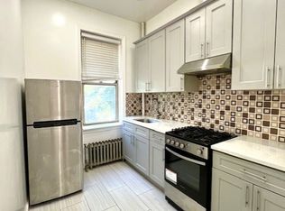 30-75 41st St #2F, Astoria, NY 11103