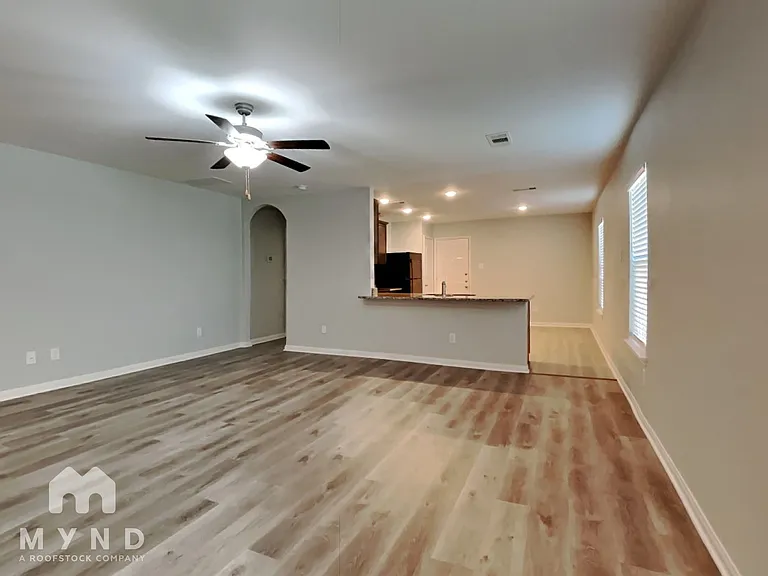 8431 Liberty Sky Rd — Photo 6