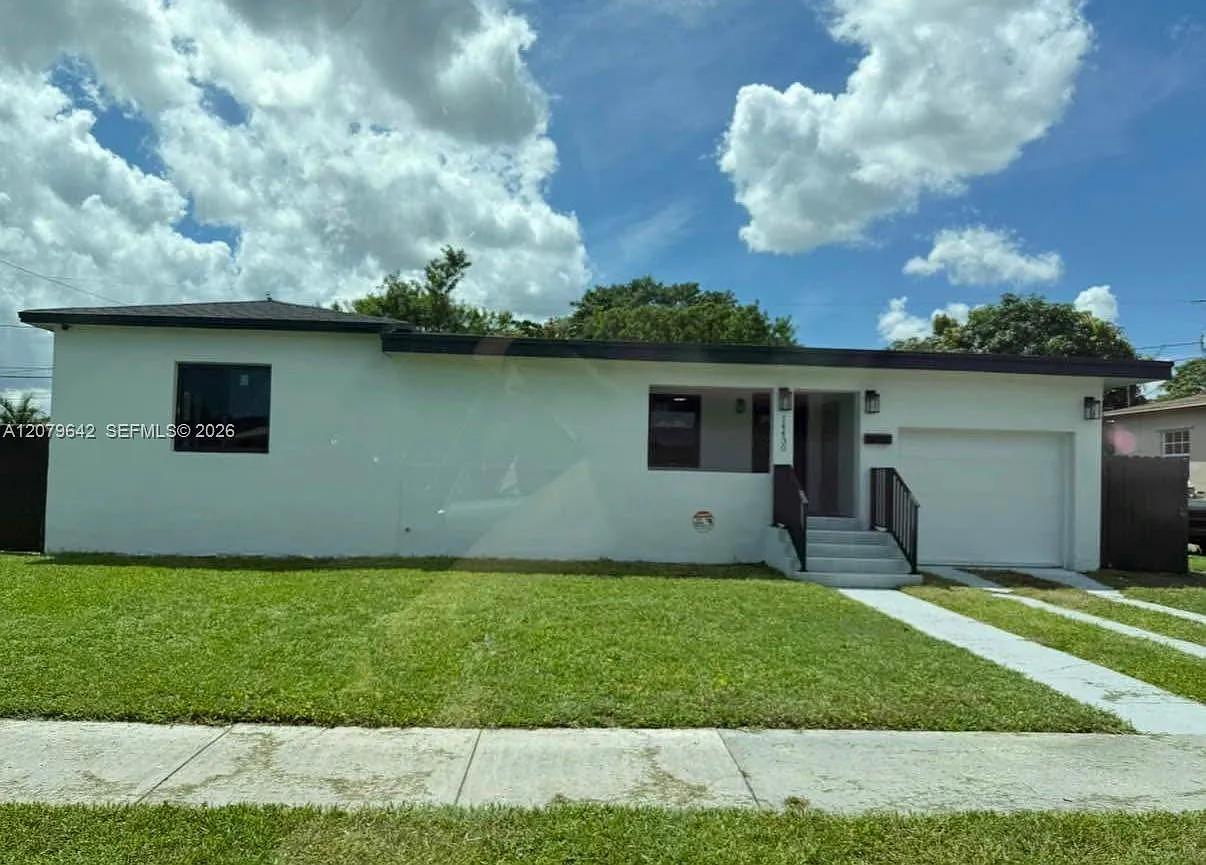 Richmond Heights — Photo 1
