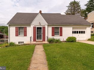 13 Ridgway Dr, York, PA 17404