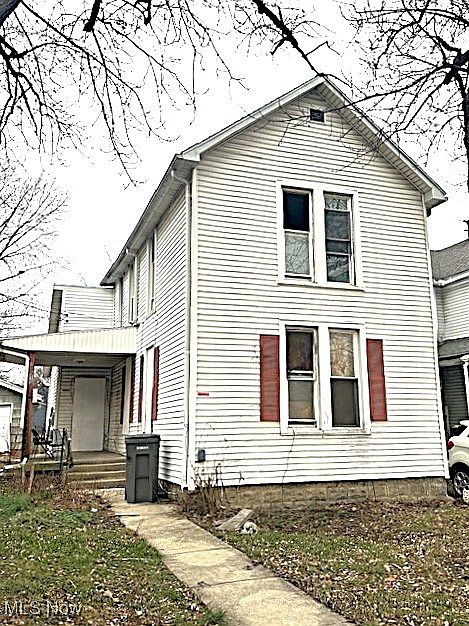 1st image of 919 N Main St