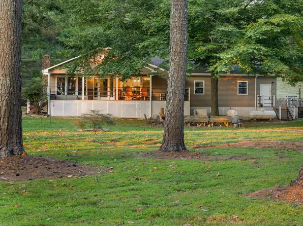 345 Lake Bend Shores Dr, Florence, AL 35633