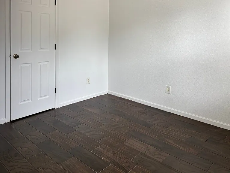 7248 Kimble Dr — Photo 45