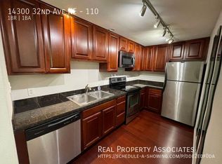 14300 32nd Ave NE APT 110, Seattle, WA 98125