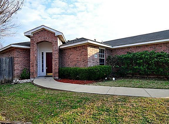 2nd image of 2404 Castleridge Dr