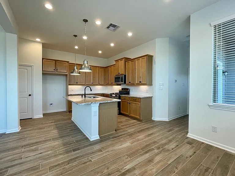 639 Silver Pear Ct — Photo 8