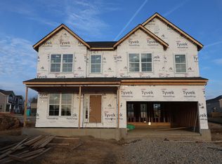 401 Crossing Ln, Dayton, OH 45449