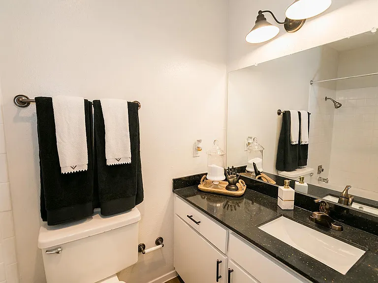 Soap Factory Apartments — Photo 18