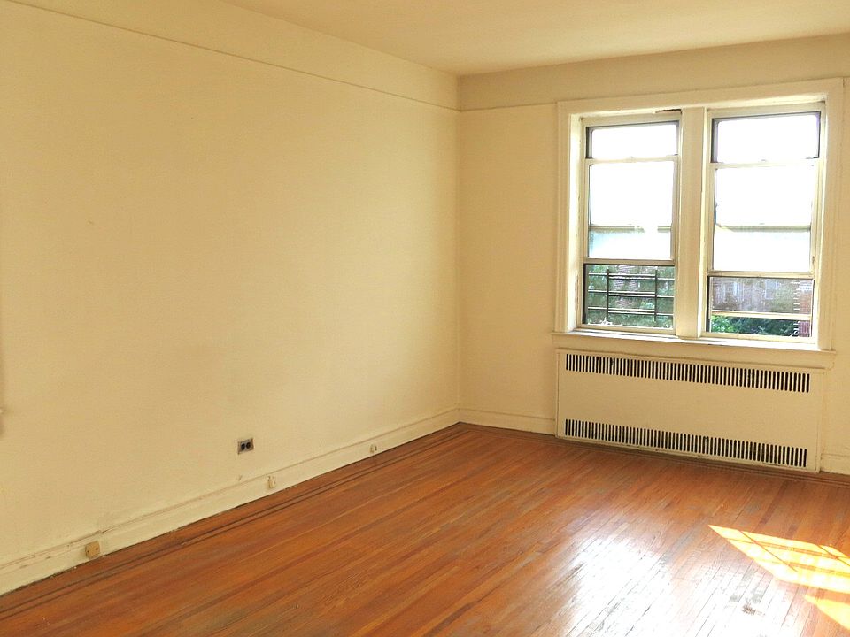 2nd image of 11123 76th Rd APT E5
