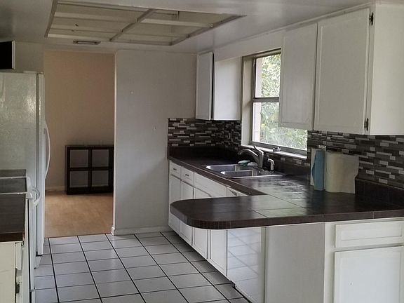 3rd image of 107 Wheatland Ct