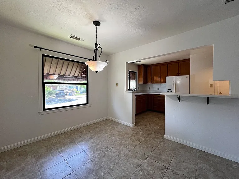 10 Linnell Ave — Photo 10
